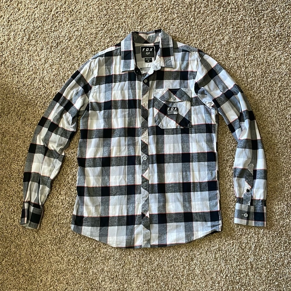 Men’s medium slim fit flannel- Fox